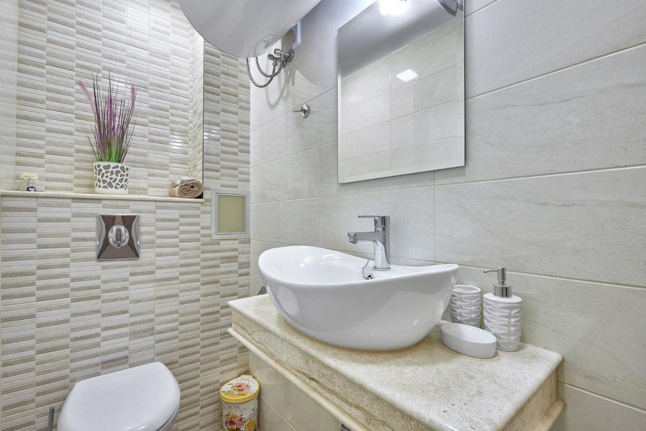 Romance Apartament & Free Parking Burgas Exterior photo